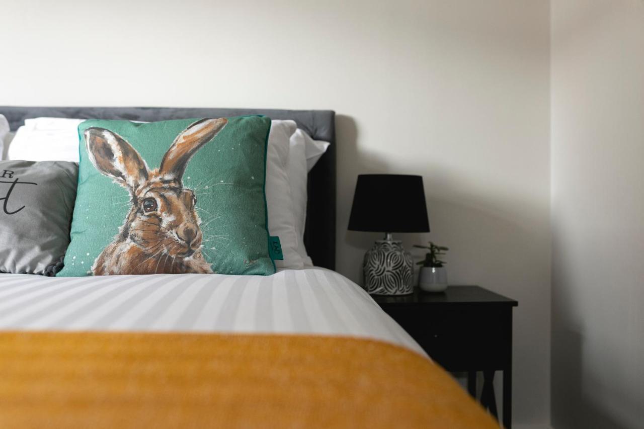 Skyvillion - Cozy Large 4 & 1 Bed Apartments In London Enfield, Mins To Tube Station, Free Wi-Fi Extérieur photo