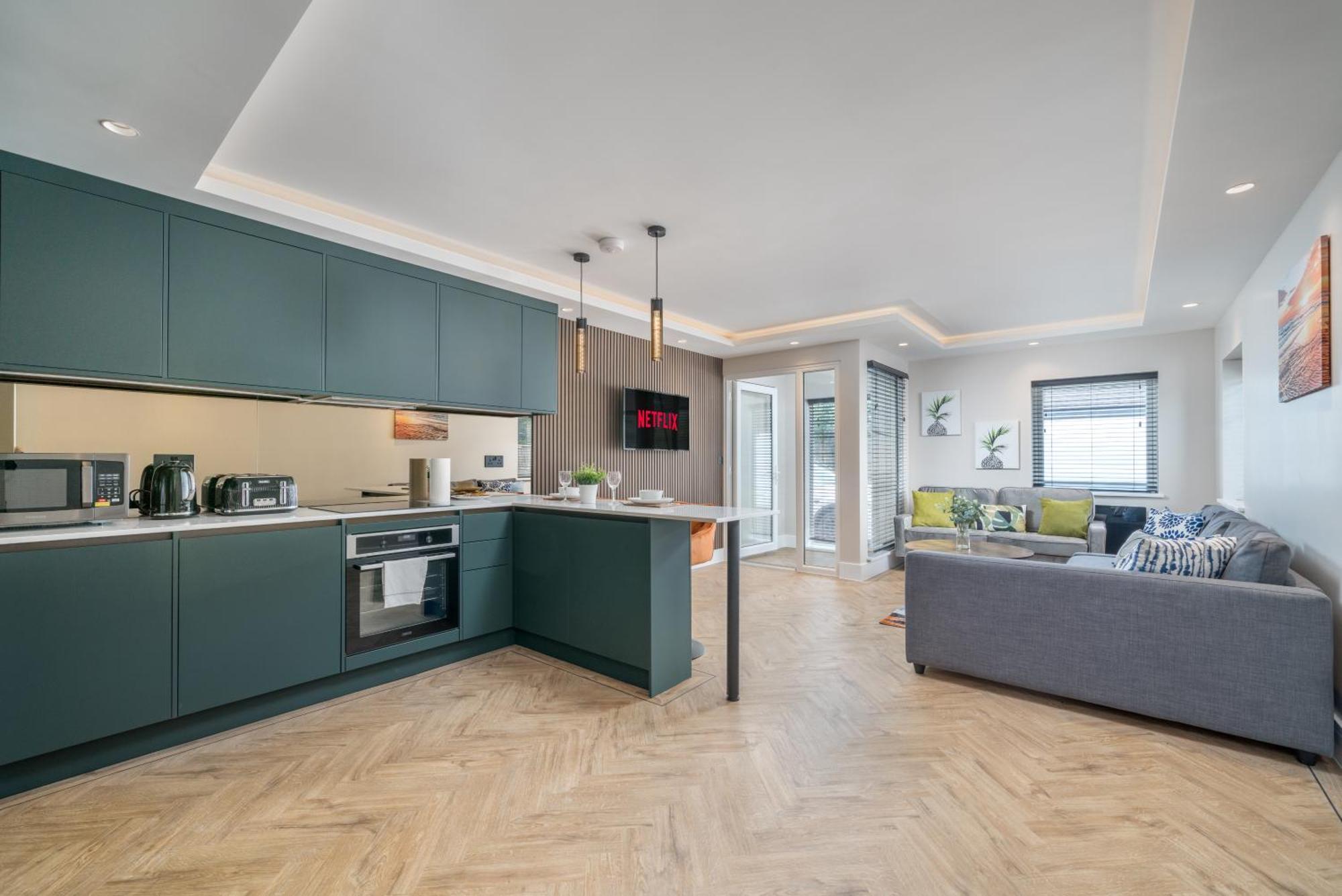 Skyvillion - Cozy Large 4 & 1 Bed Apartments In London Enfield, Mins To Tube Station, Free Wi-Fi Extérieur photo