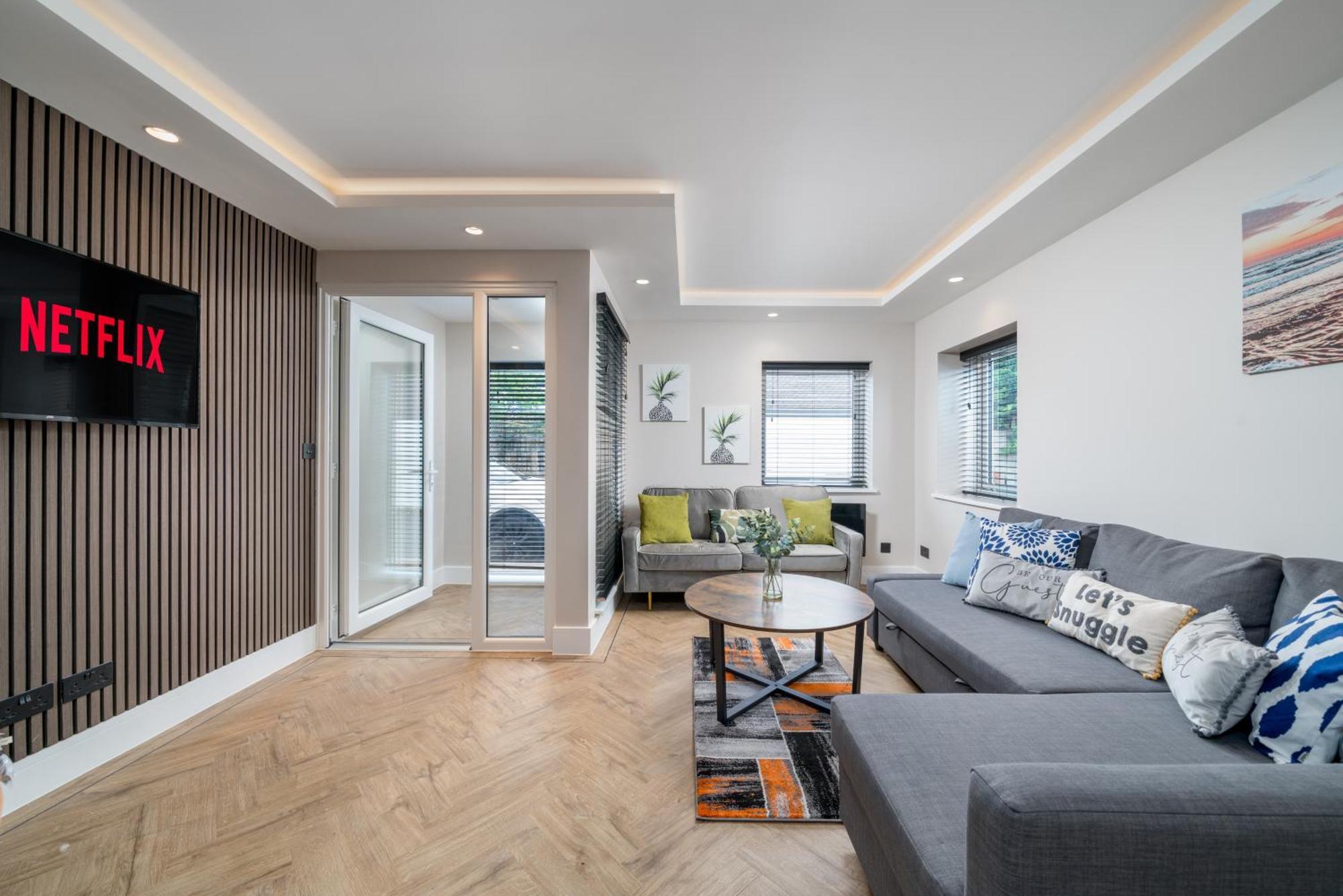 Skyvillion - Cozy Large 4 & 1 Bed Apartments In London Enfield, Mins To Tube Station, Free Wi-Fi Extérieur photo